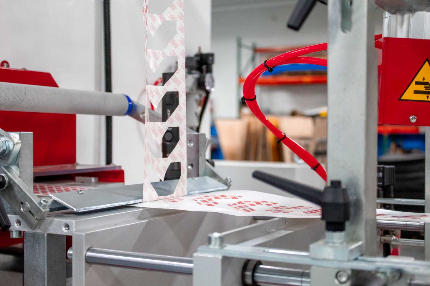 Kiss Cutting